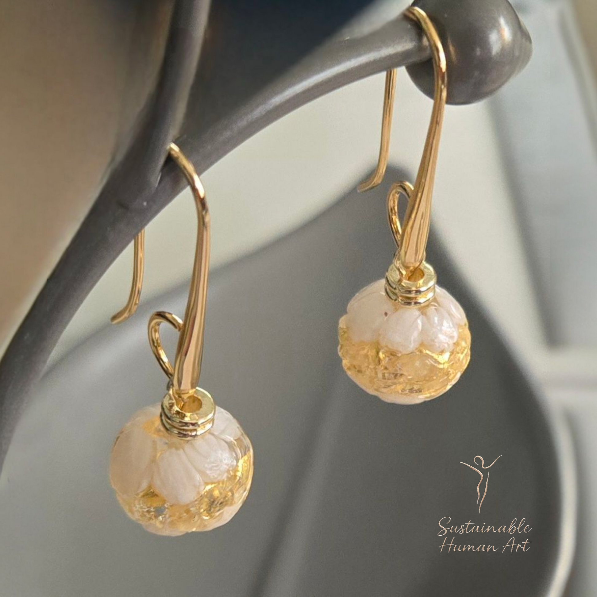 Exquisite Murano Glass Drop Earrings - 24K Gold Foil & Venetian Lace Design